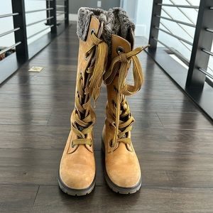 TIMBERLAND LACE UP BOOTS